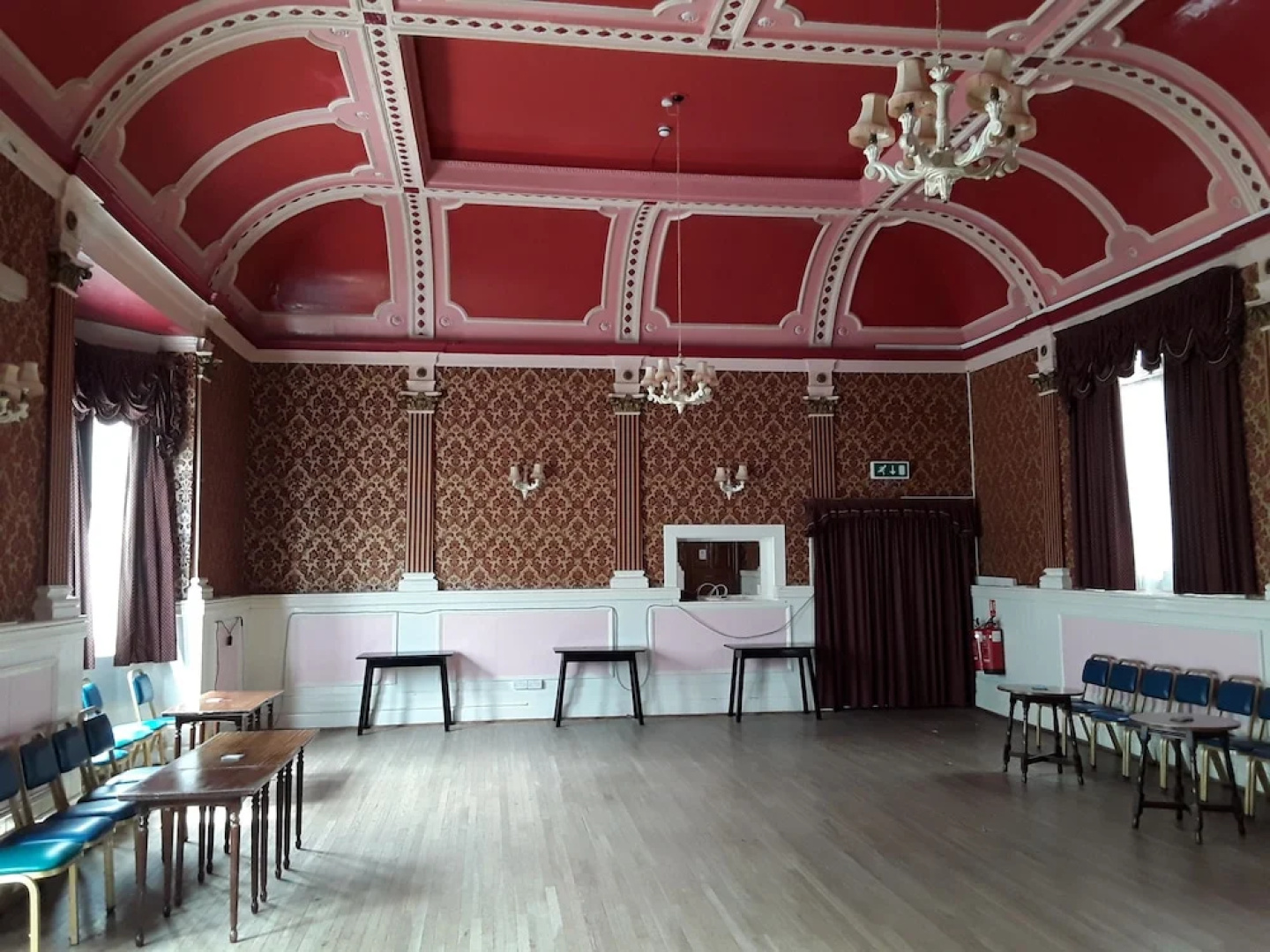 Royal Hotel