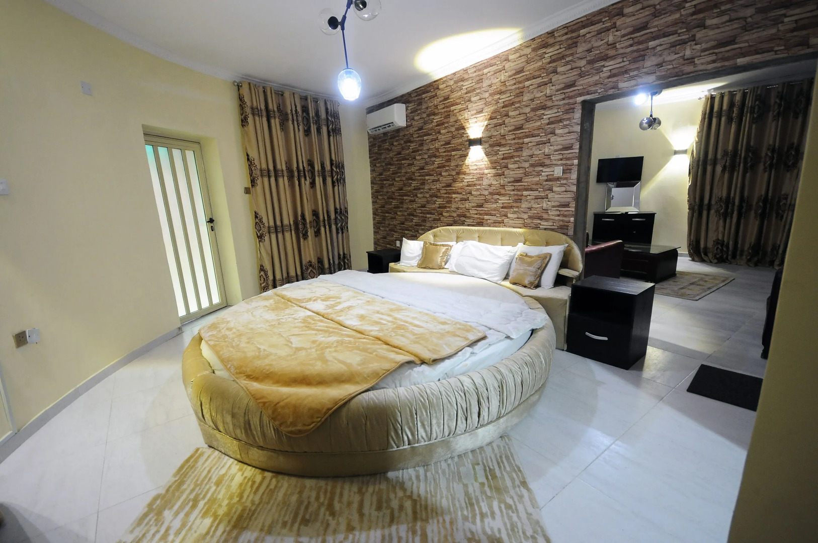 Honeyland Beach Resort