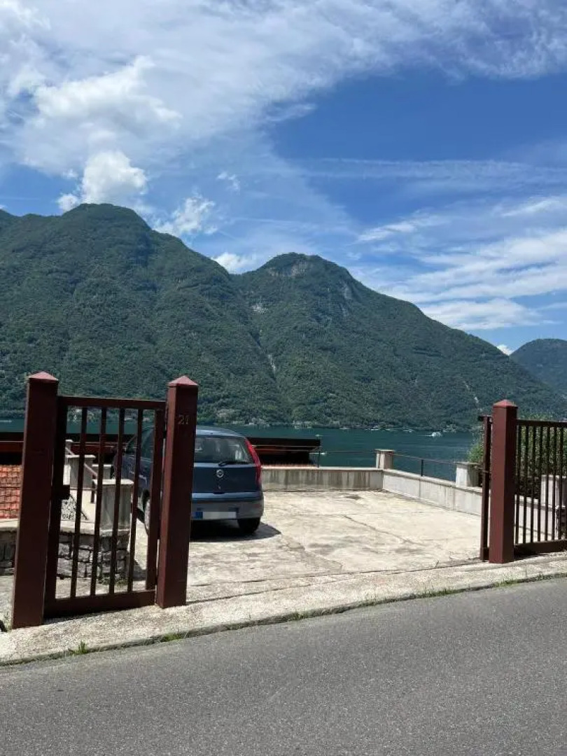 Giardino sul lago, La Vigna