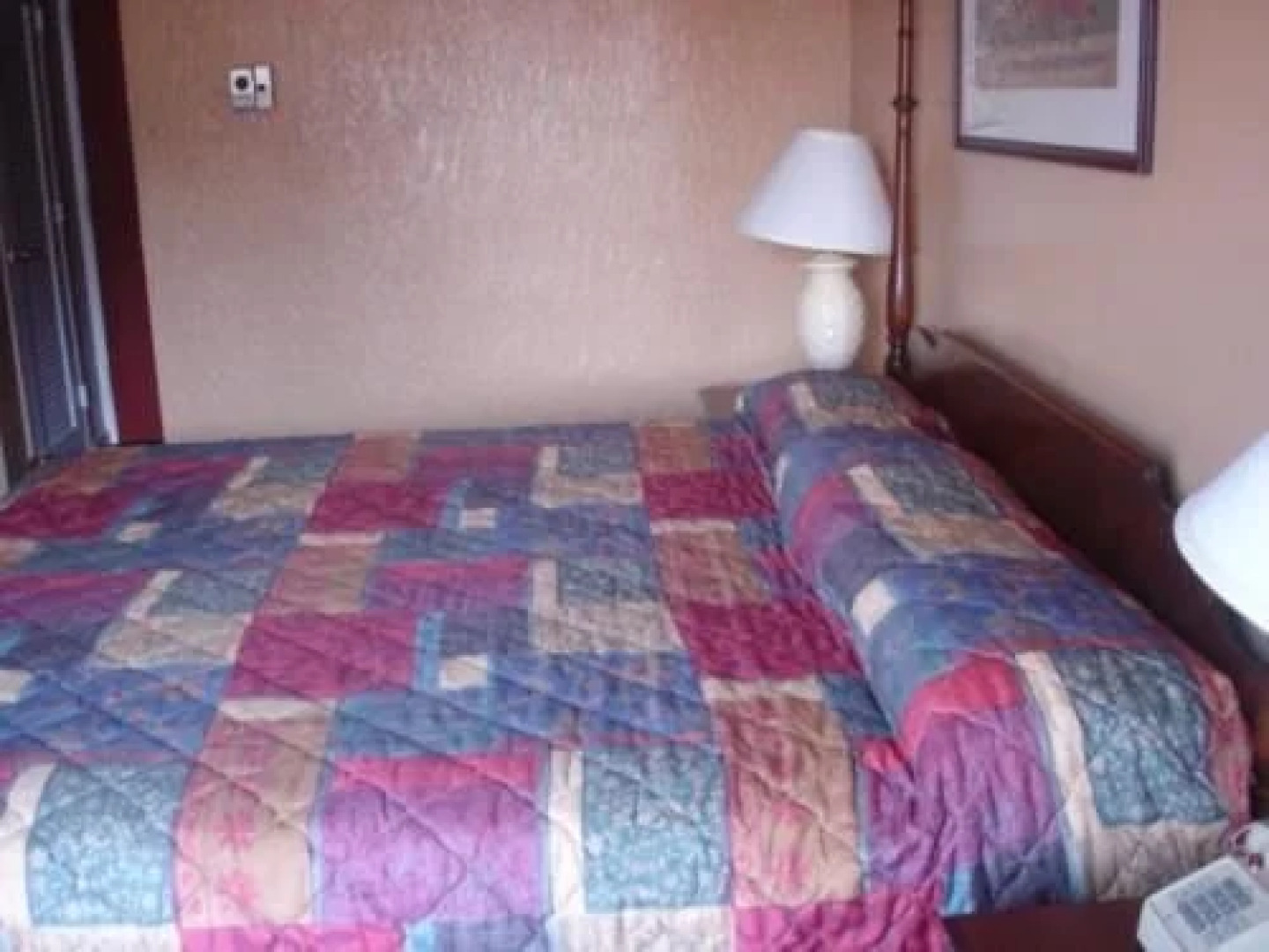 Red Carpet Inn & Suites Albany