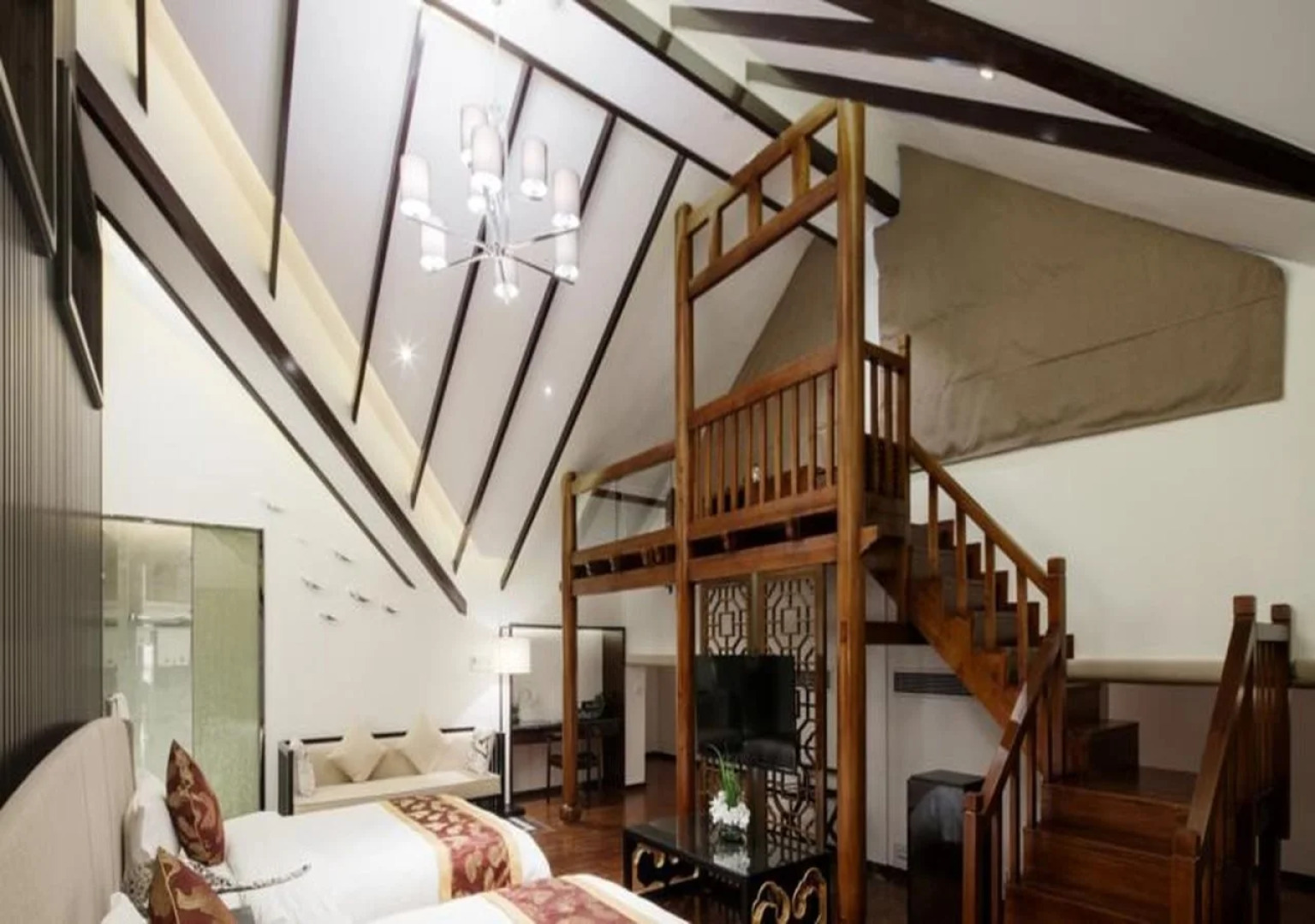 Elephant Trunk Hill Hotel