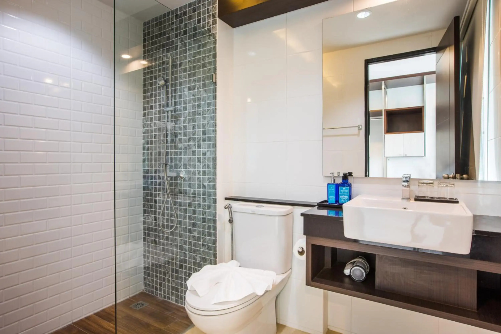 River Front Krabi Hotel