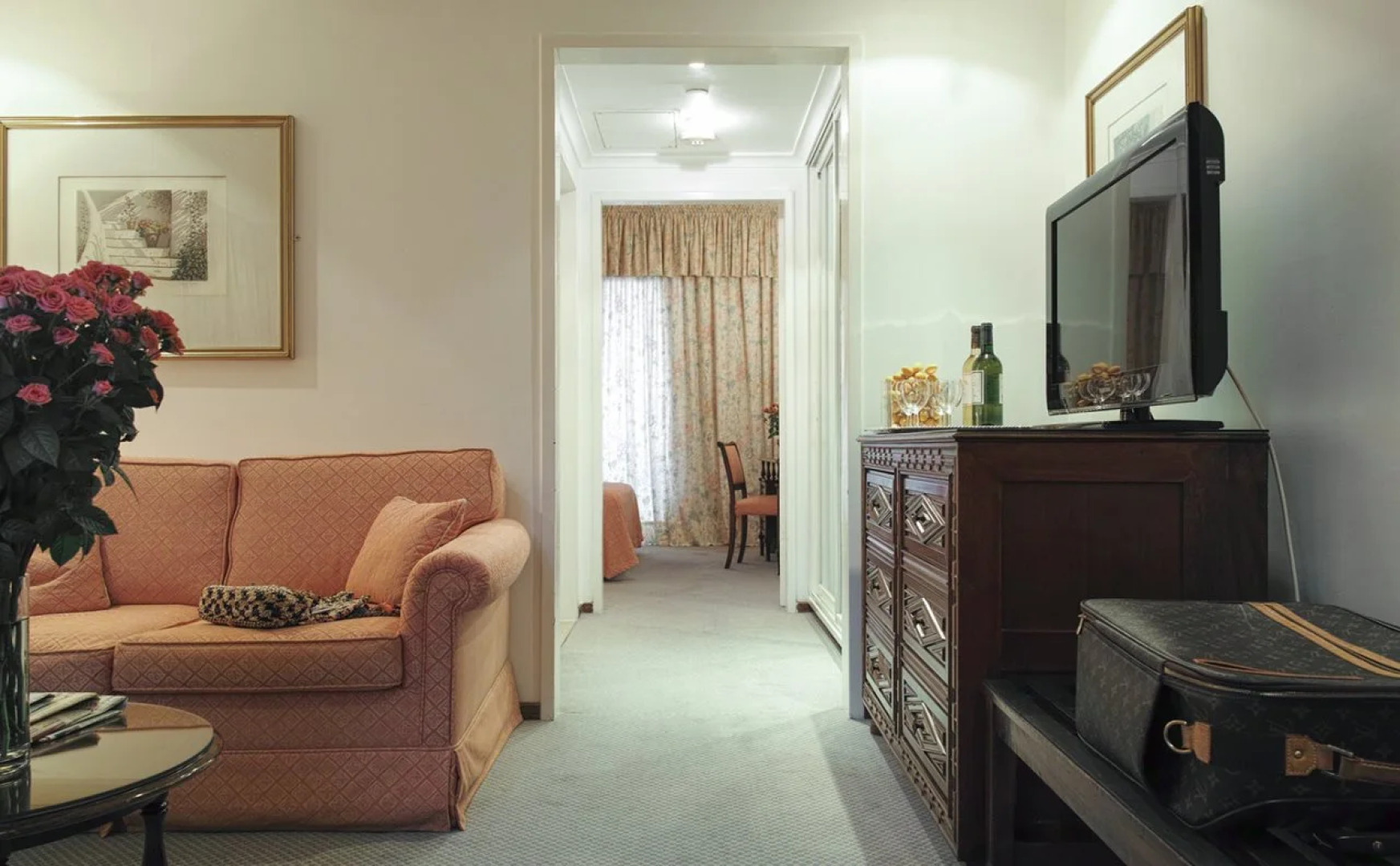 Отель Al Bustan