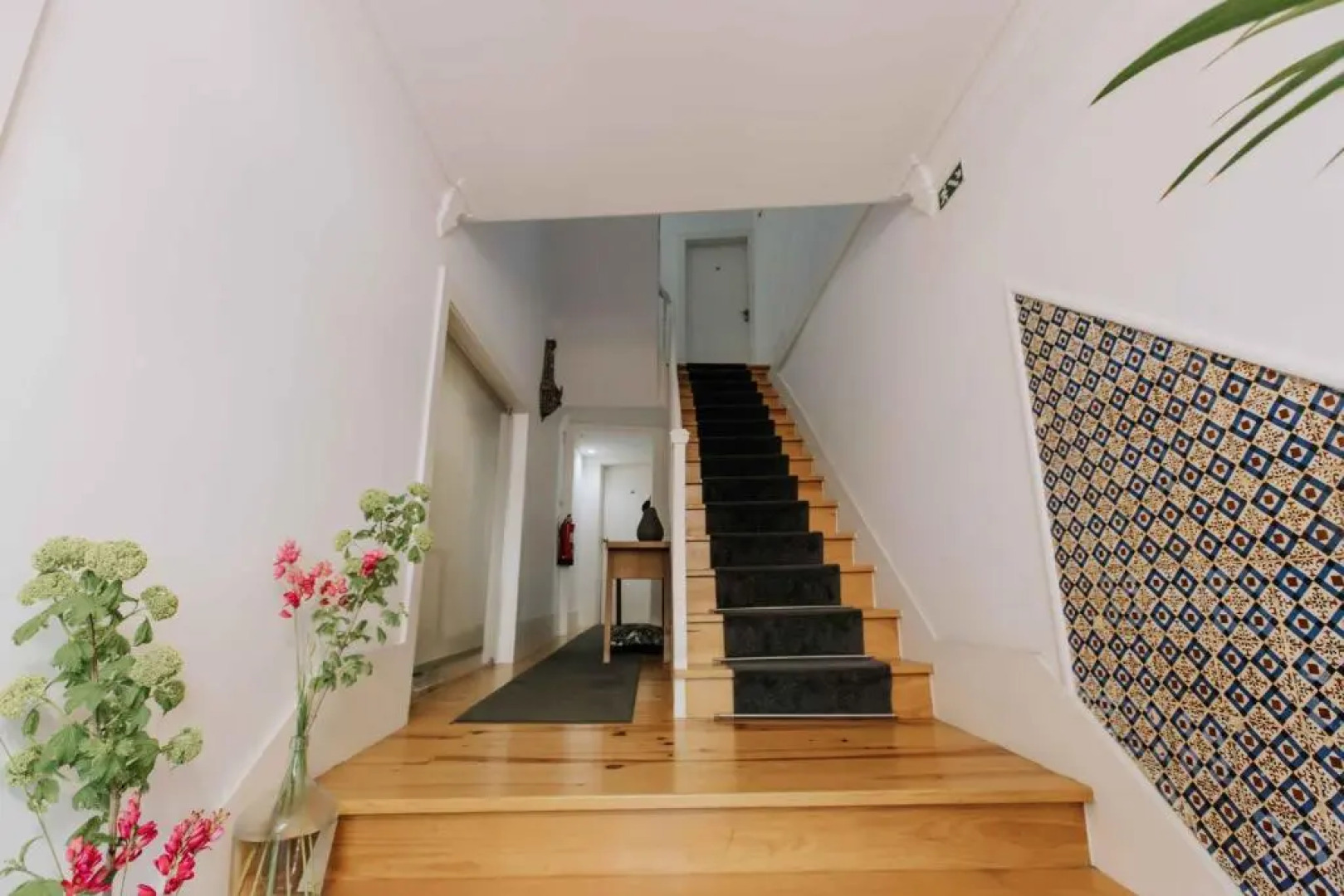 Trovador City Guest House