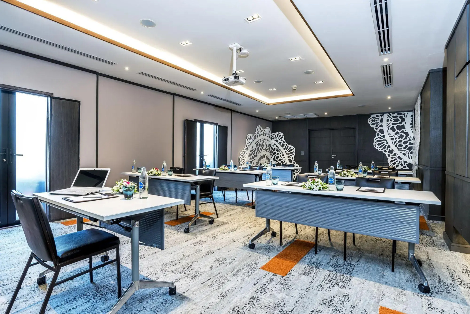 Отель Mercure Samui Chaweng Tana