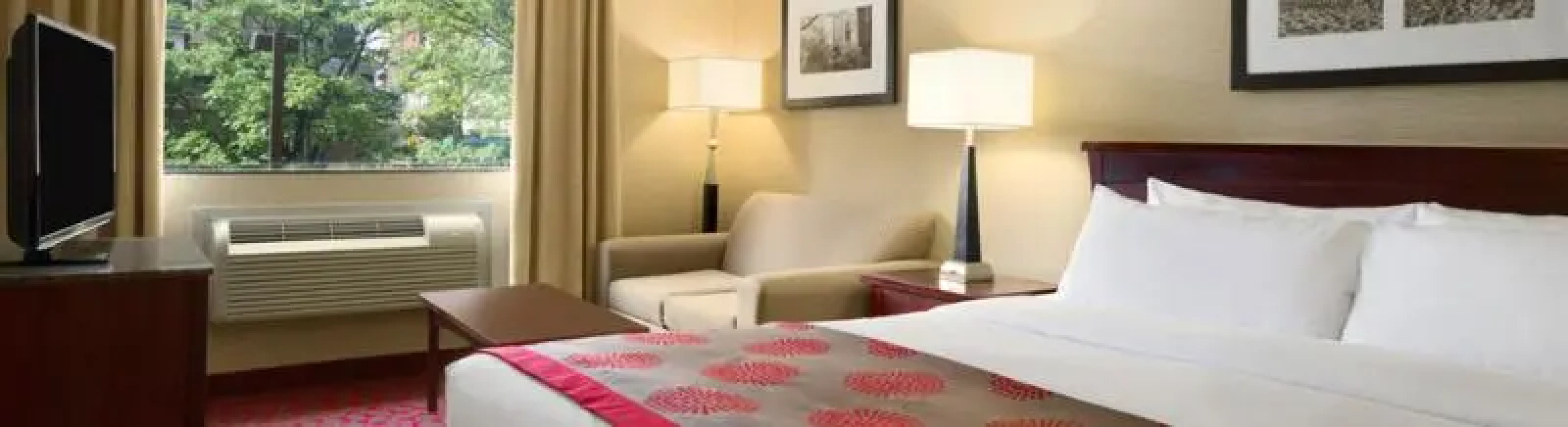 Ramada Toronto Airport