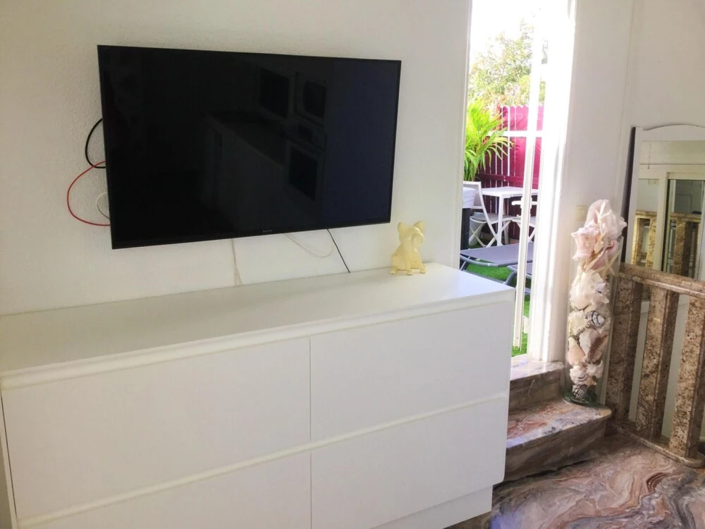 Studio in Sandy-Ground, with Wonderful Sea View, Pool Access, Furnished Balcony