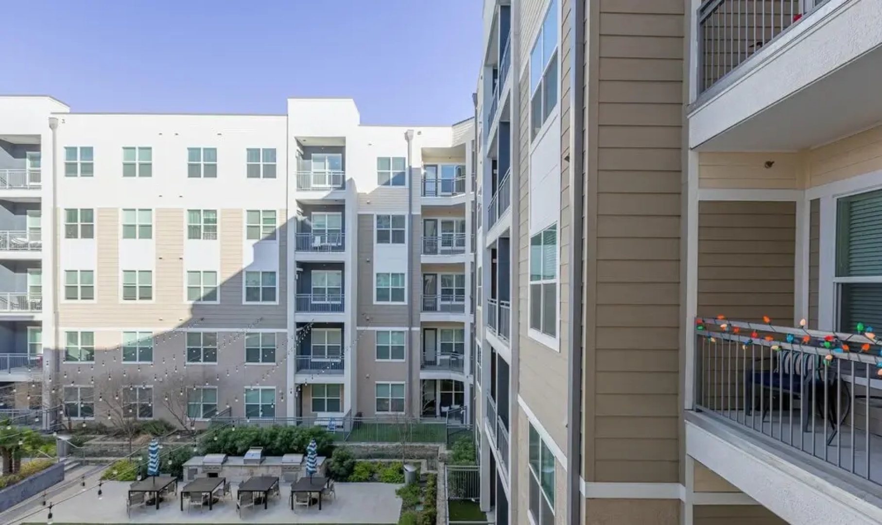 Landing Modern Apartment With Amazing Amenities Id6390