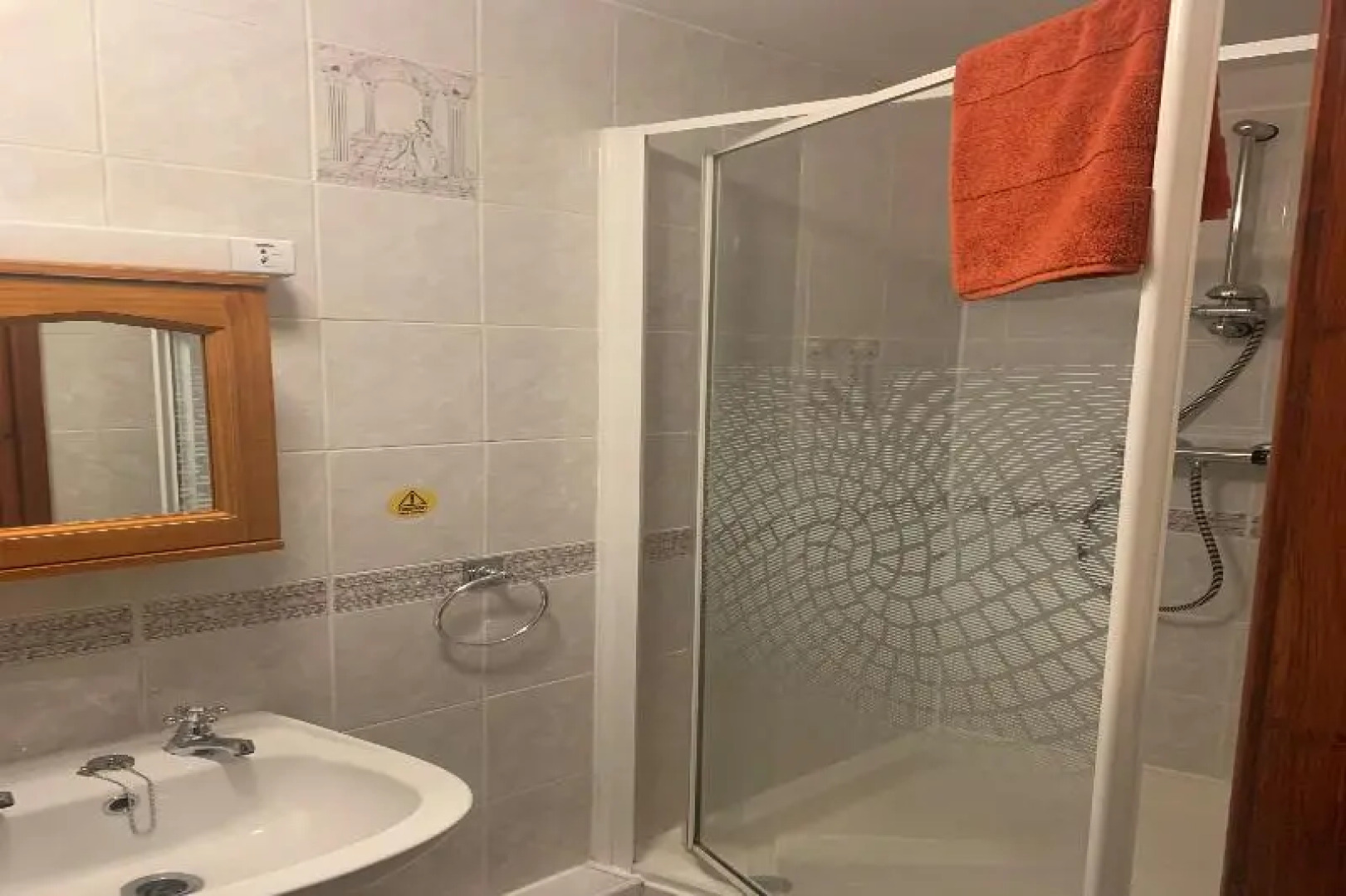 OYO Ye Olde Mustard Pot