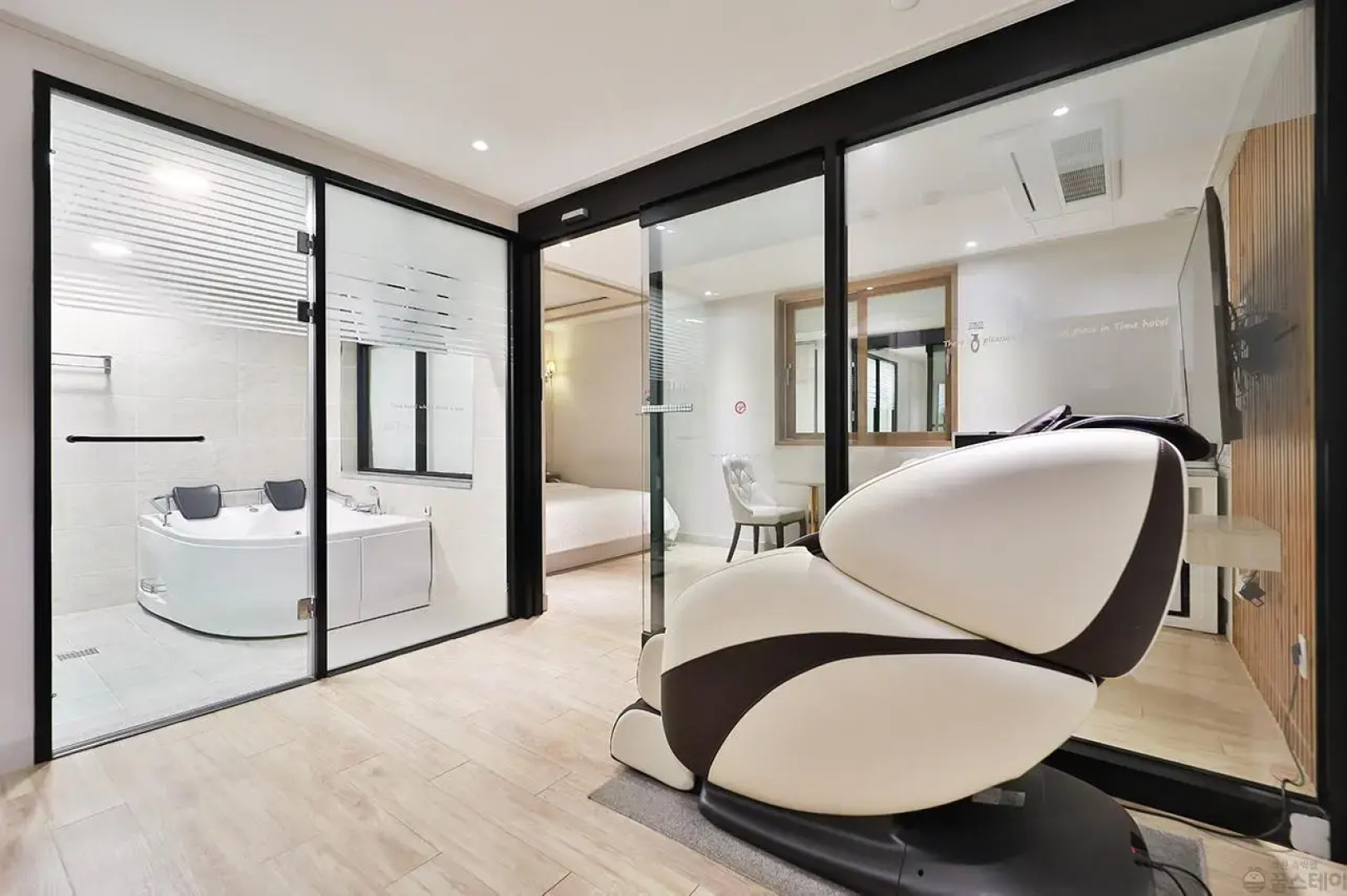 Time Hotel