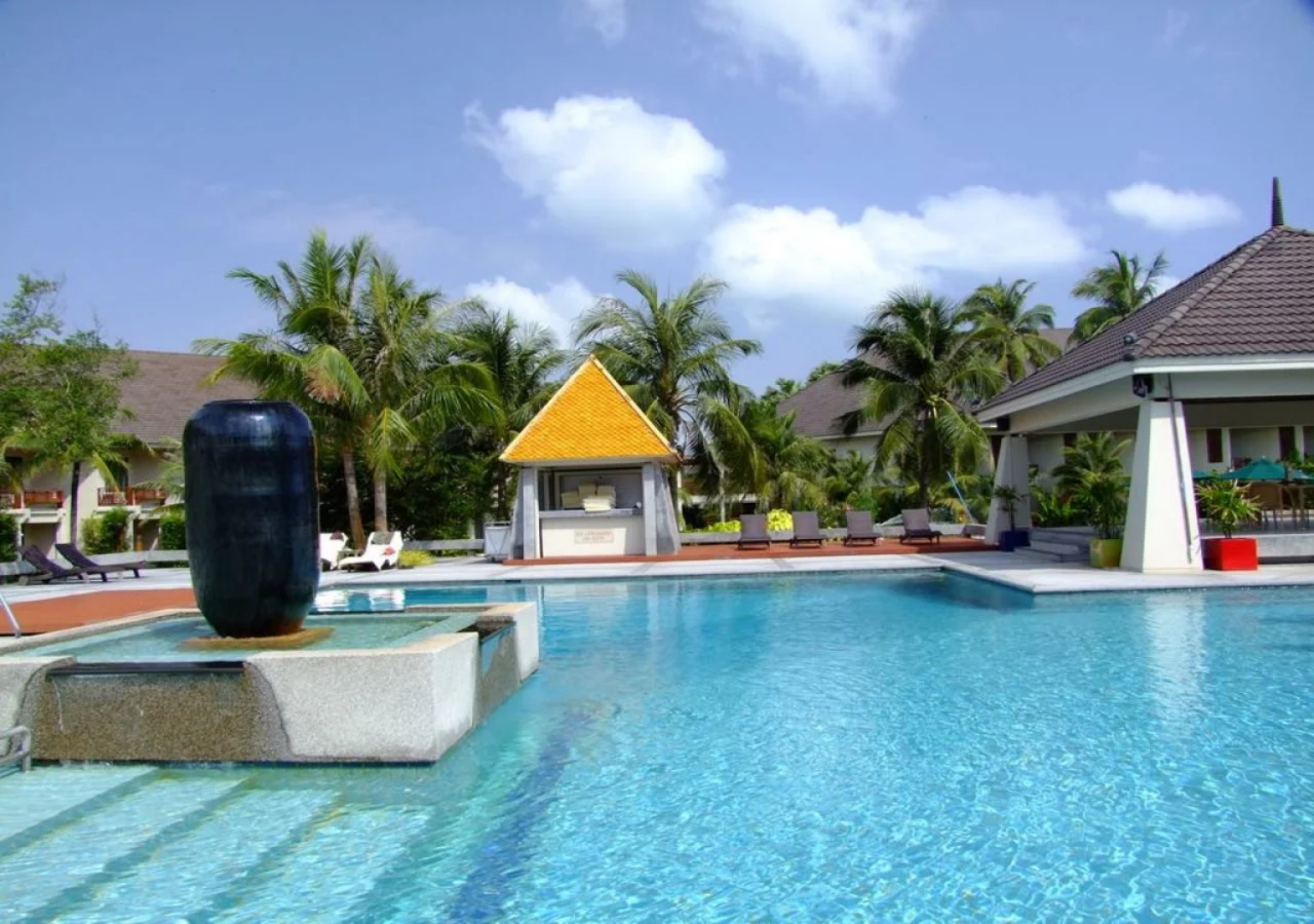 The Nouveau Chumphon Beach Resort & Golf