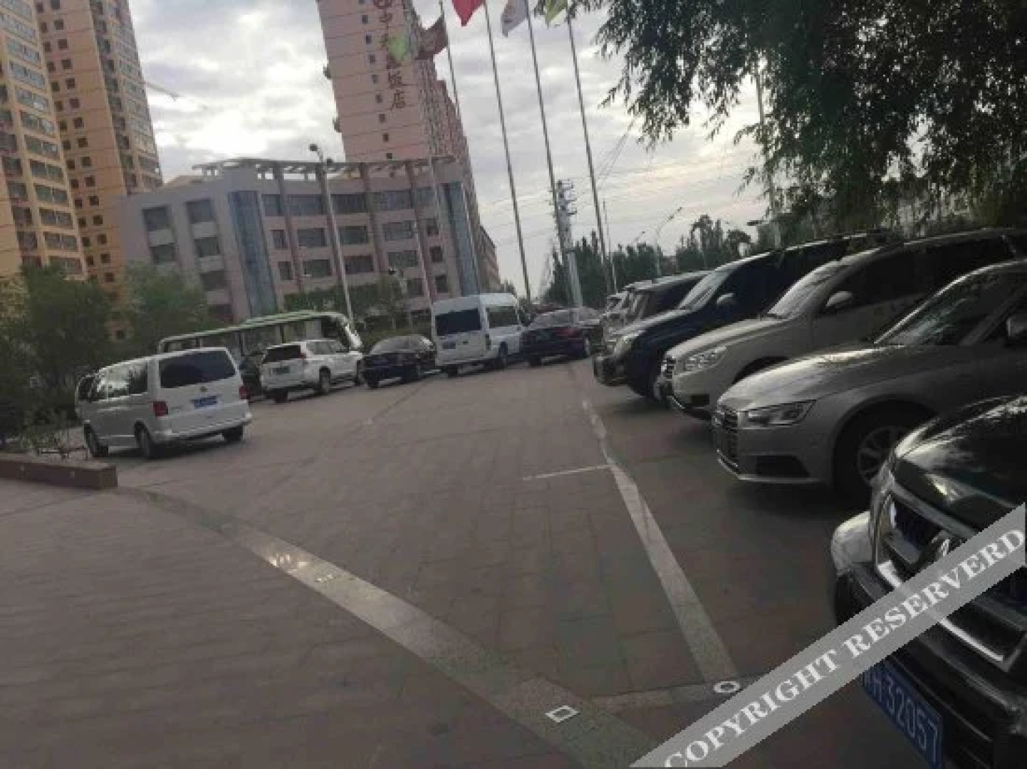 Urba Bona Hotel (Golmud Railway Station & Kunlun Park Branch)