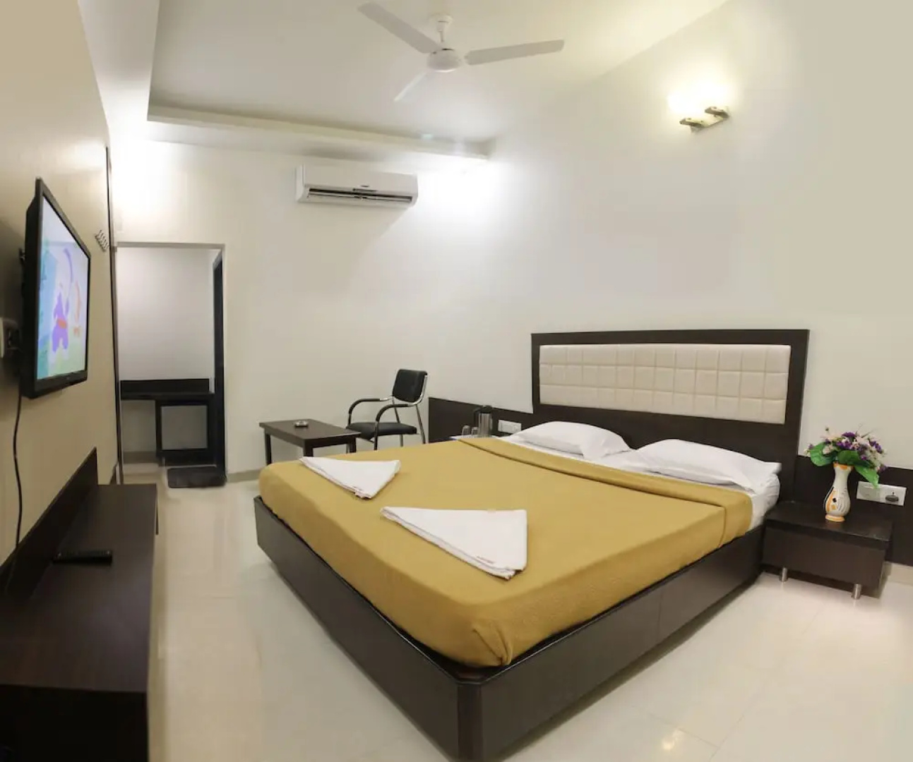 Hotel Dhantara