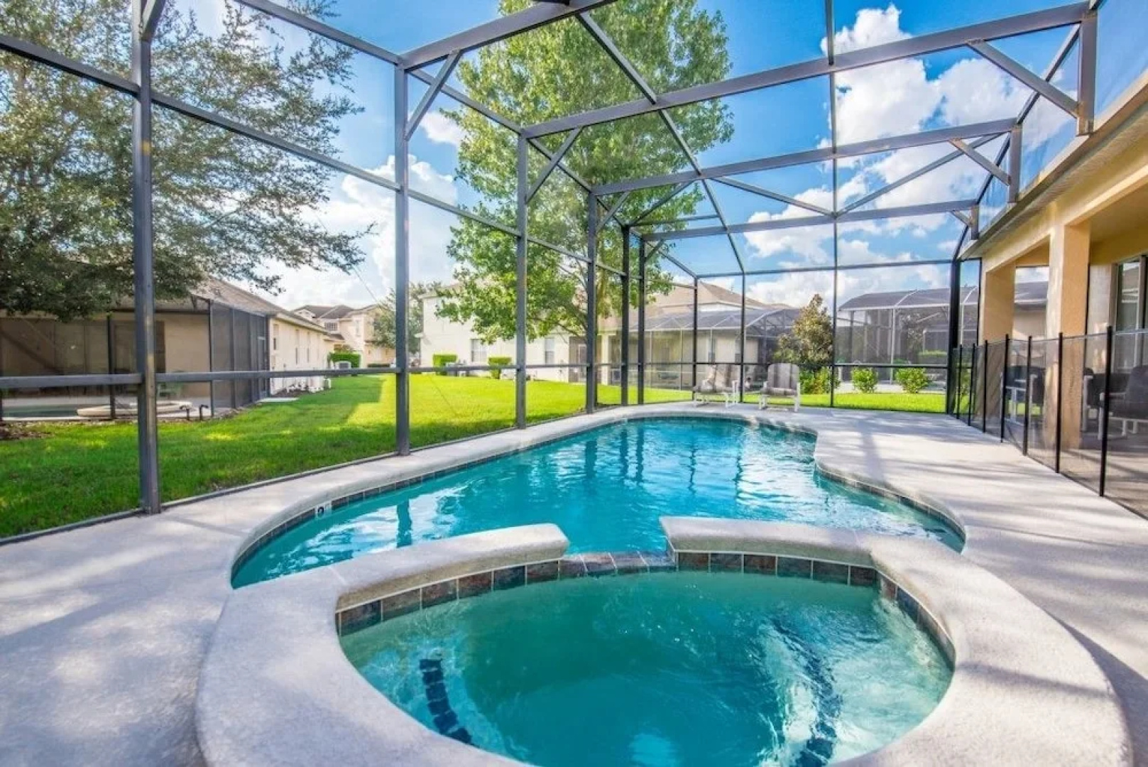 139 Minniehaha Circle House #34238