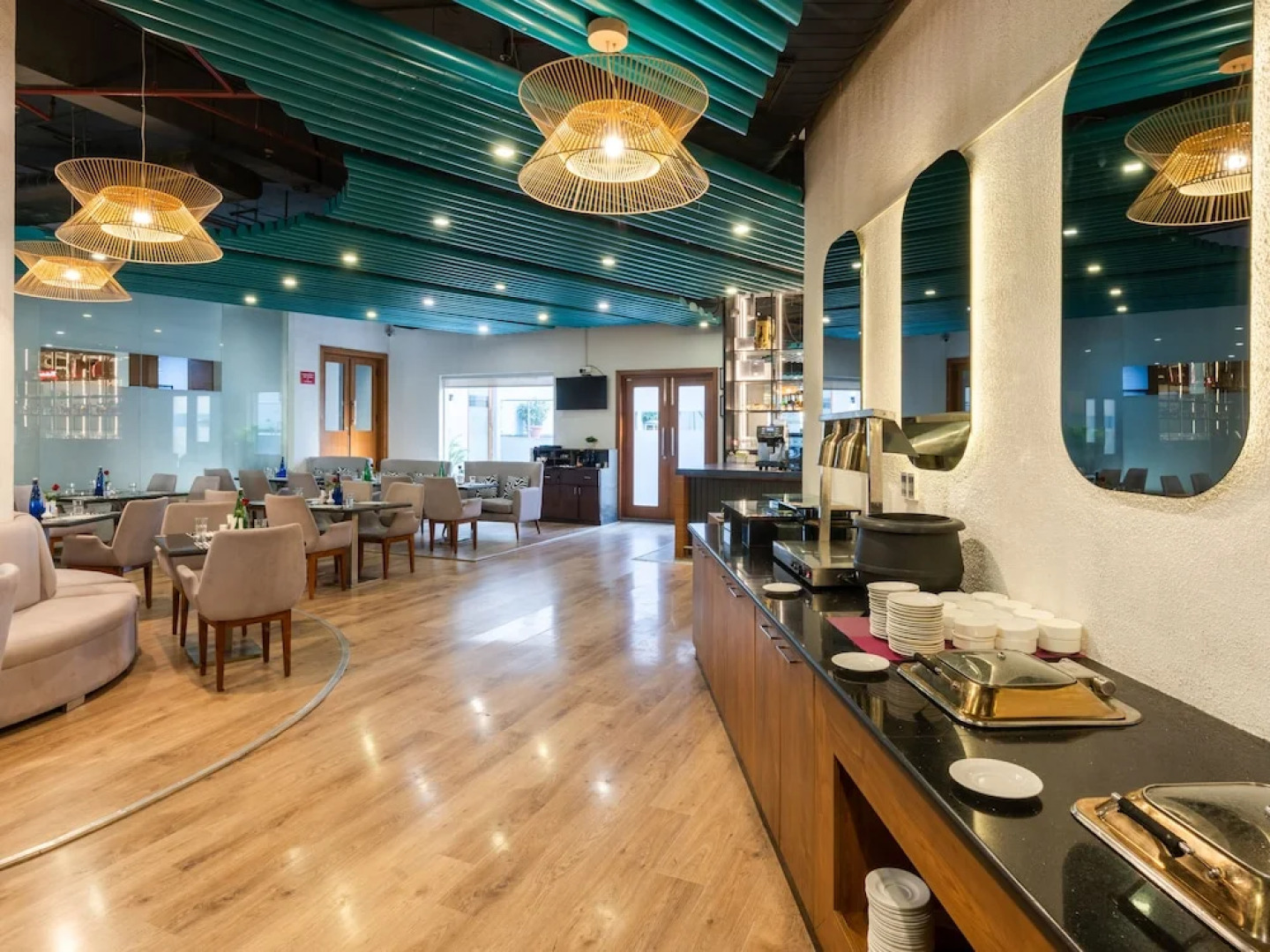 Sunday Hotel Chandigarh Zirakpur