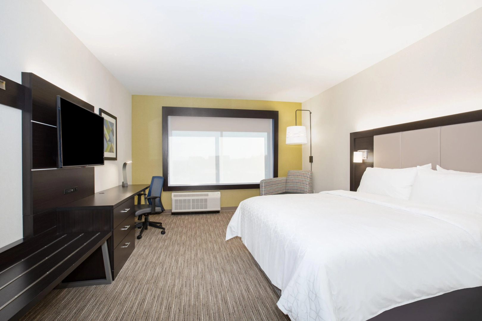Holiday Inn Express & Suites Ely by IHG