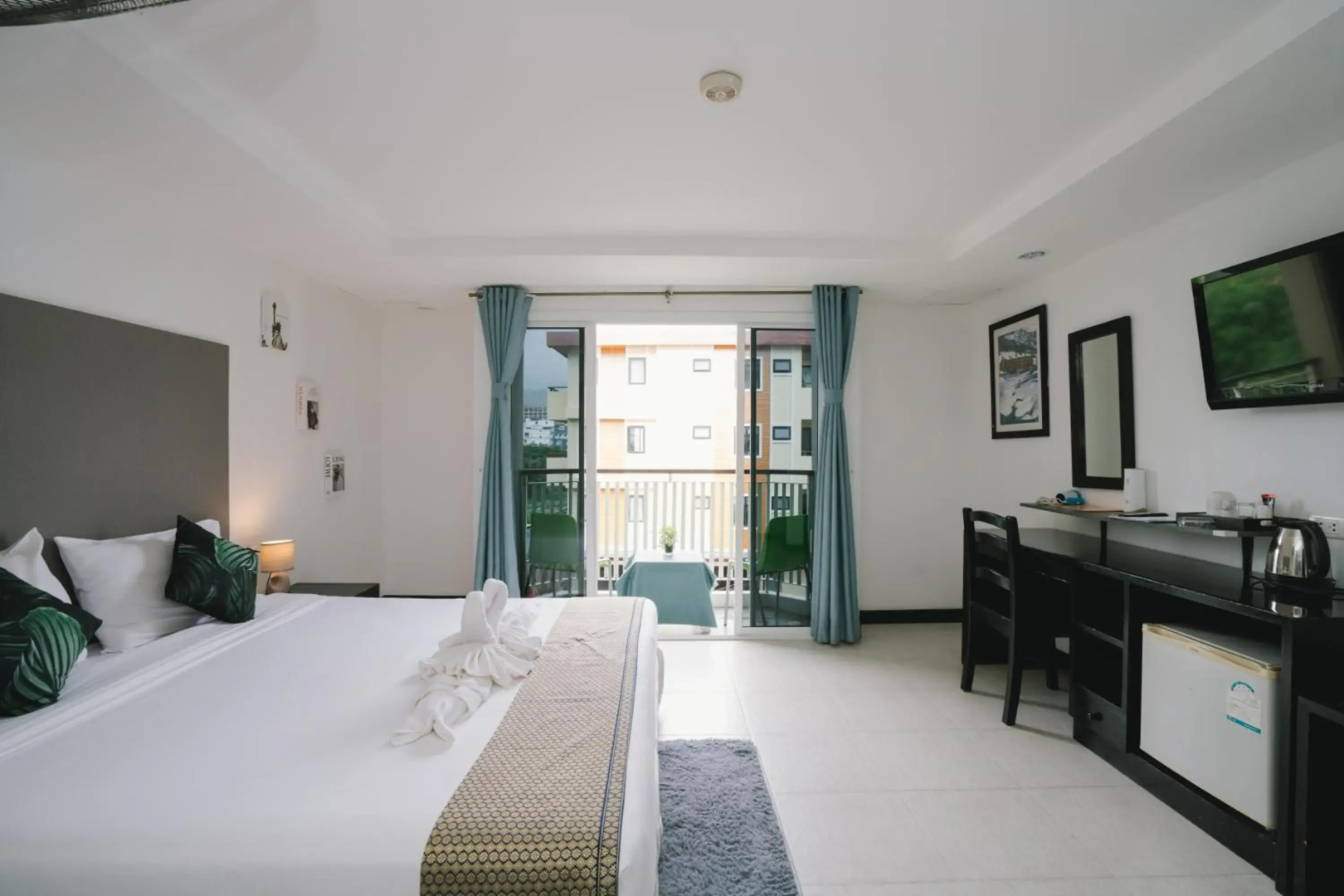 Noble House Patong