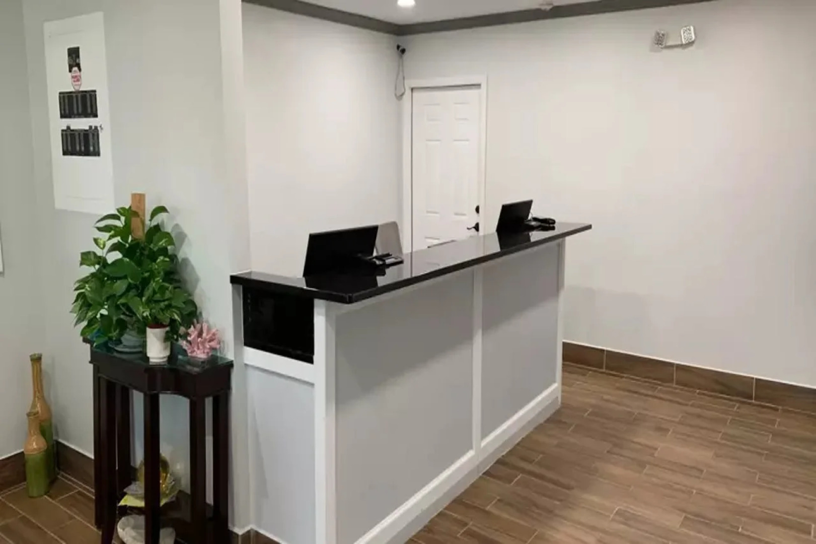 The Mariner Resort Cape Cod by The Red Collection