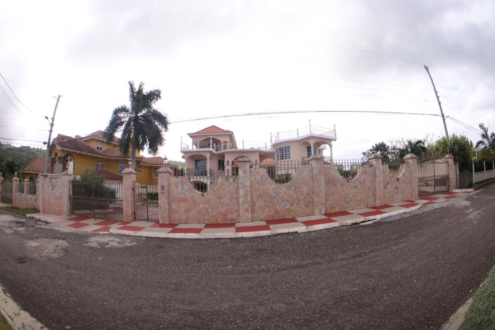 Colors Hideaway Estate