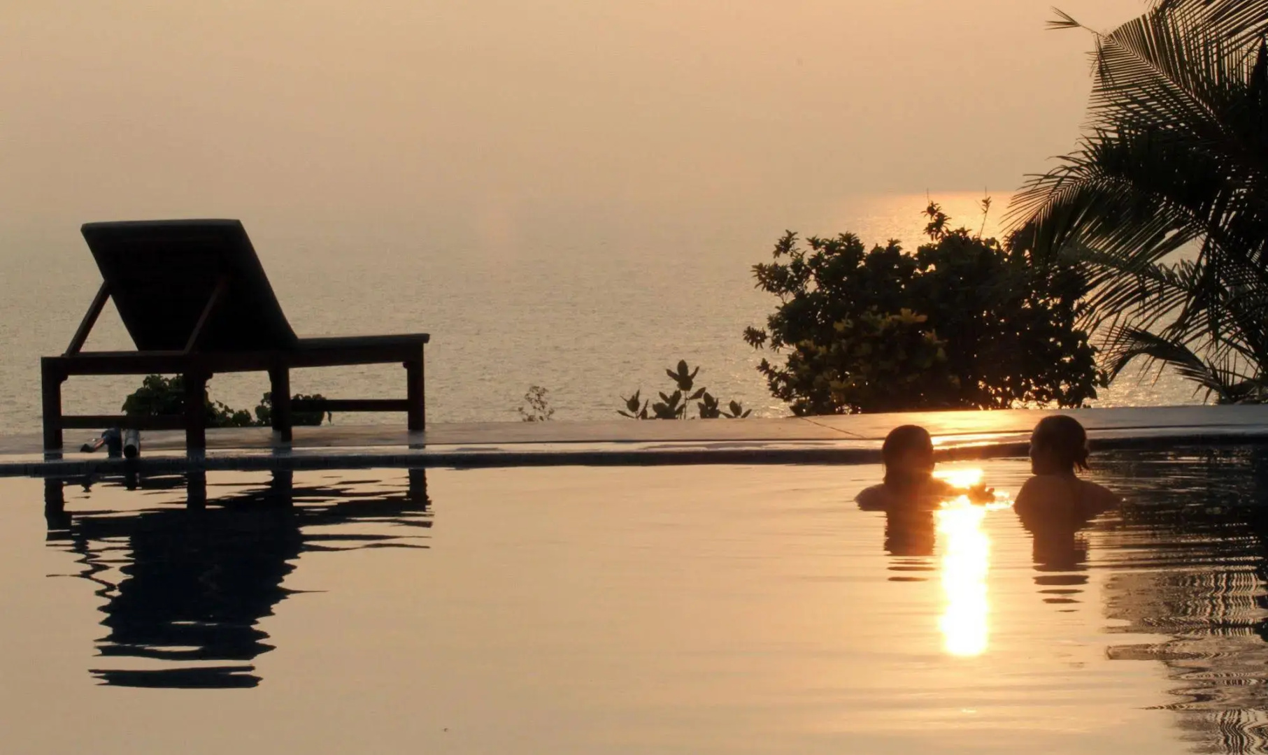 The Eco, The Poolside Beach Retreat