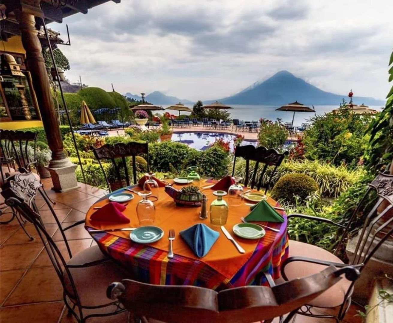 Hotel Atitlán Hotel & Jardines