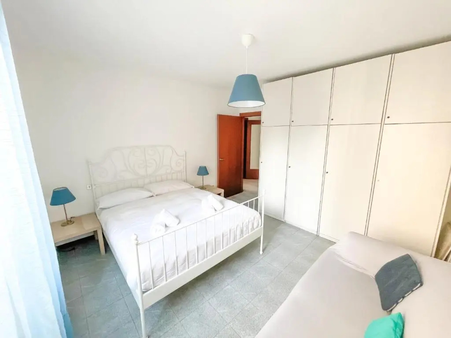 The SUNSET 2 by Design Studio