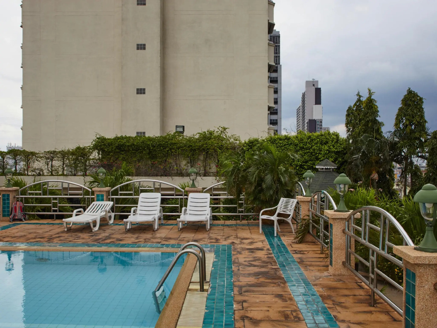 Royal Suite Hotel Bangkok