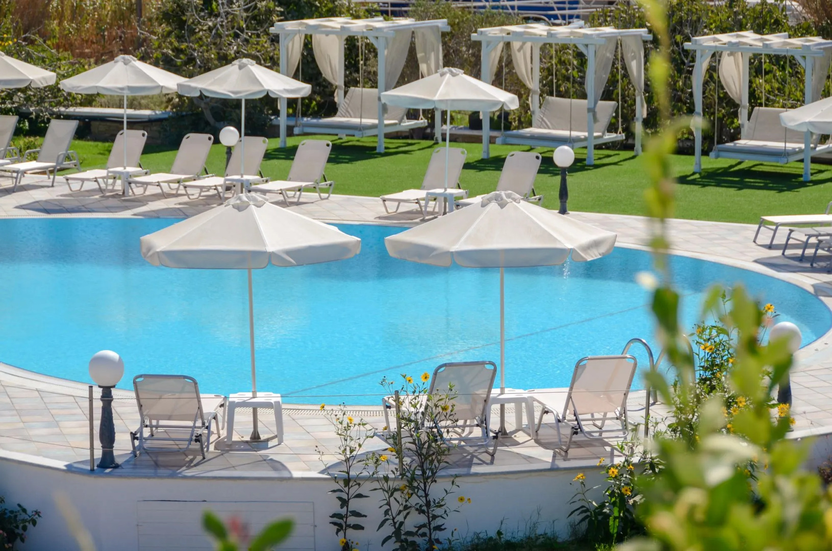 Birikos Hotel & Suites