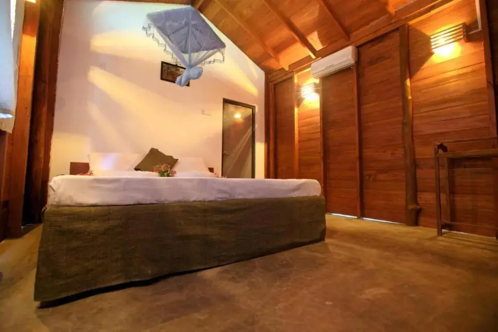 mastodon valley safari resort