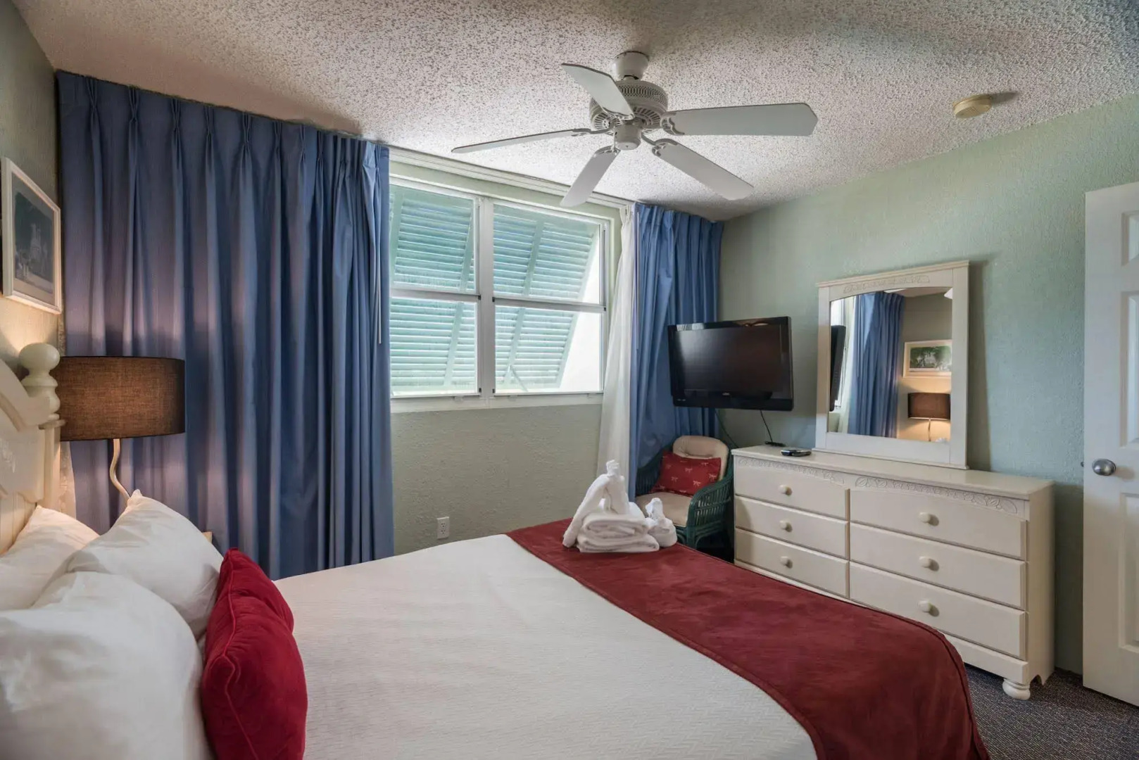 Sunrise Suites Resort