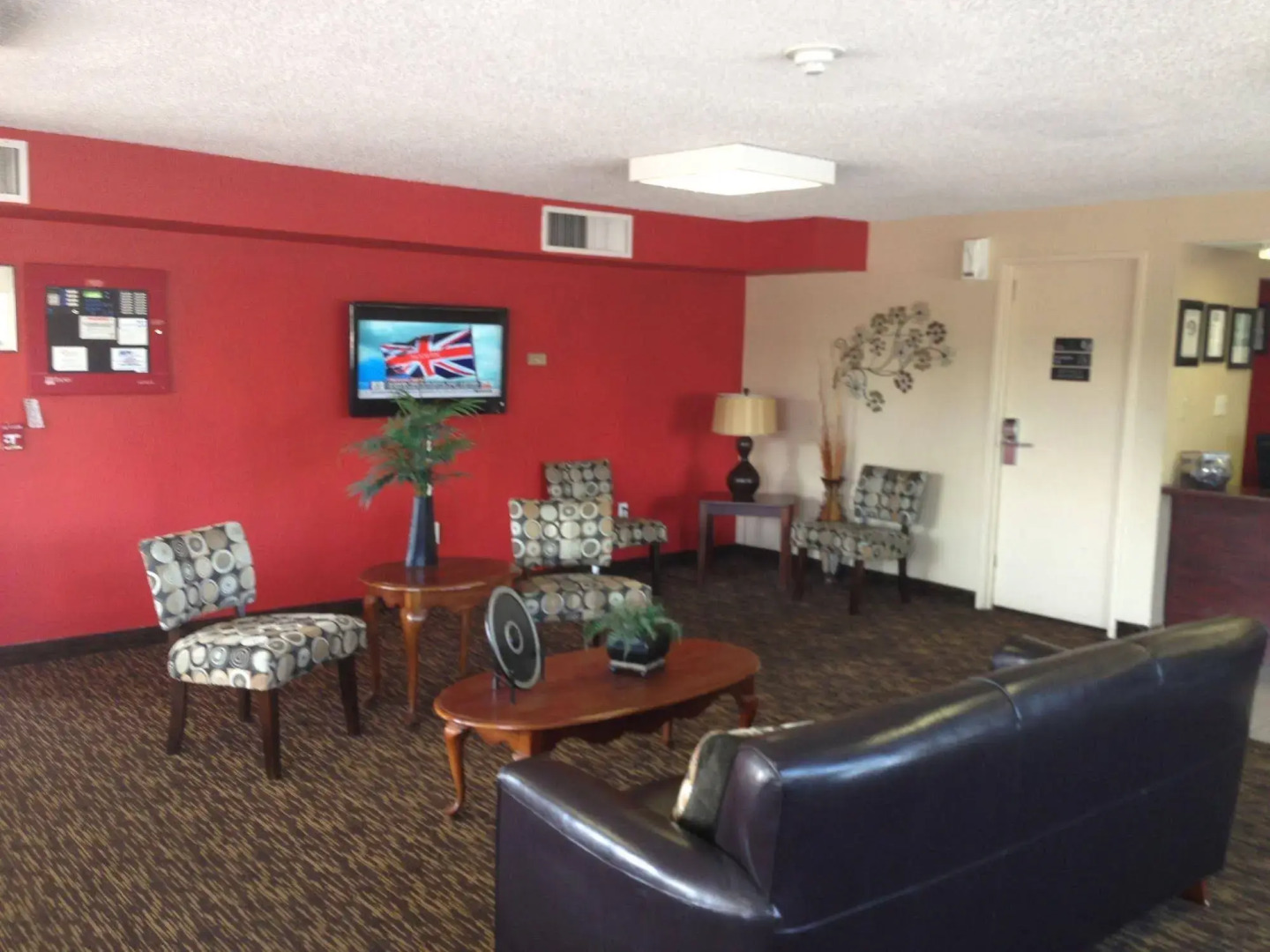 HomeTowne Studios by Red Roof Denver - Lakewood West