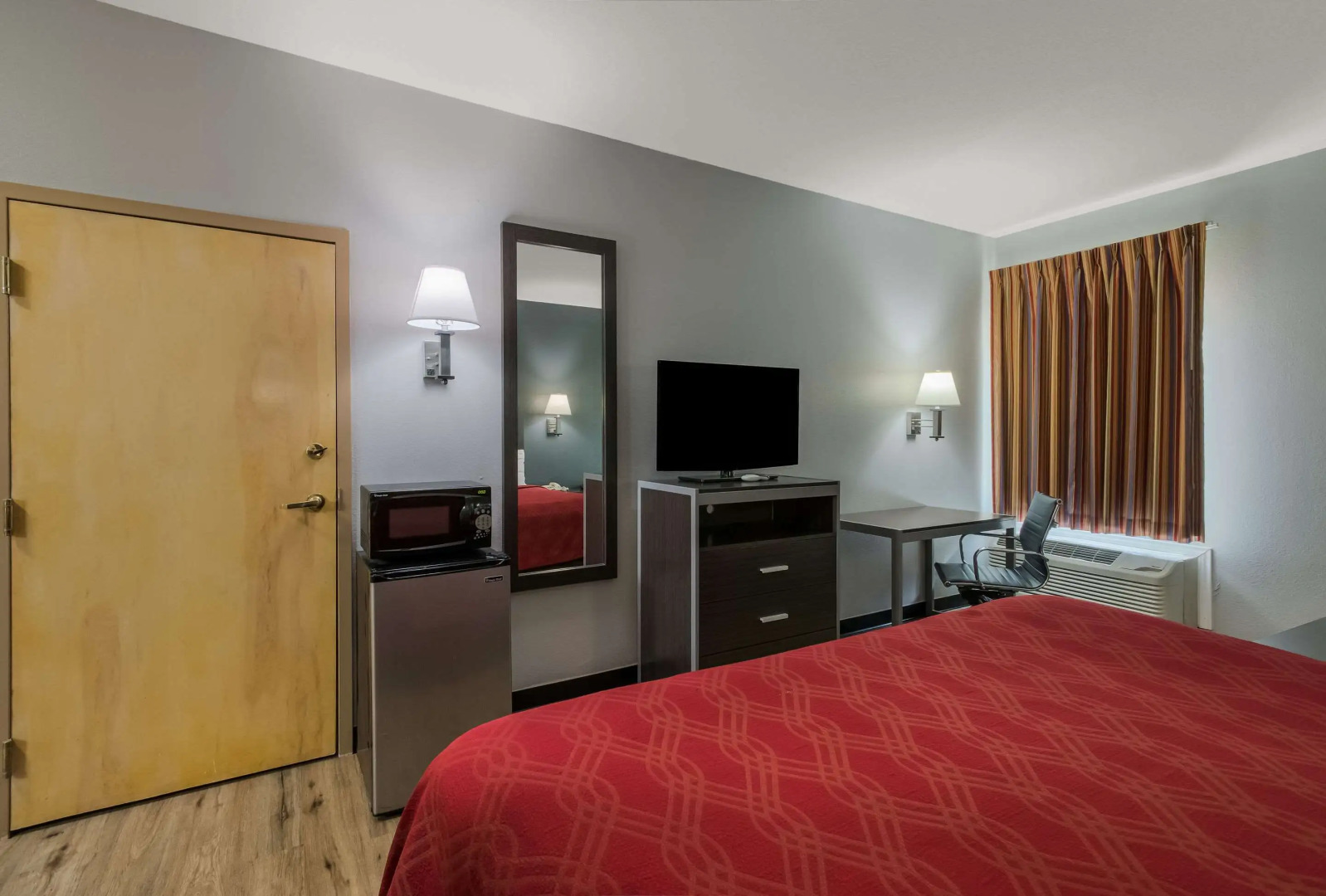 Econo Lodge Inn & Suites Diamondhead