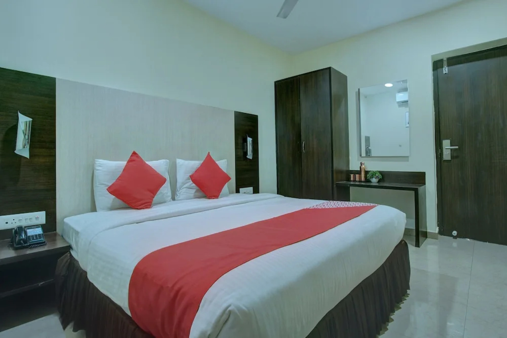 Townhouse 947 Hotel Tiruchendur Mani Iyer