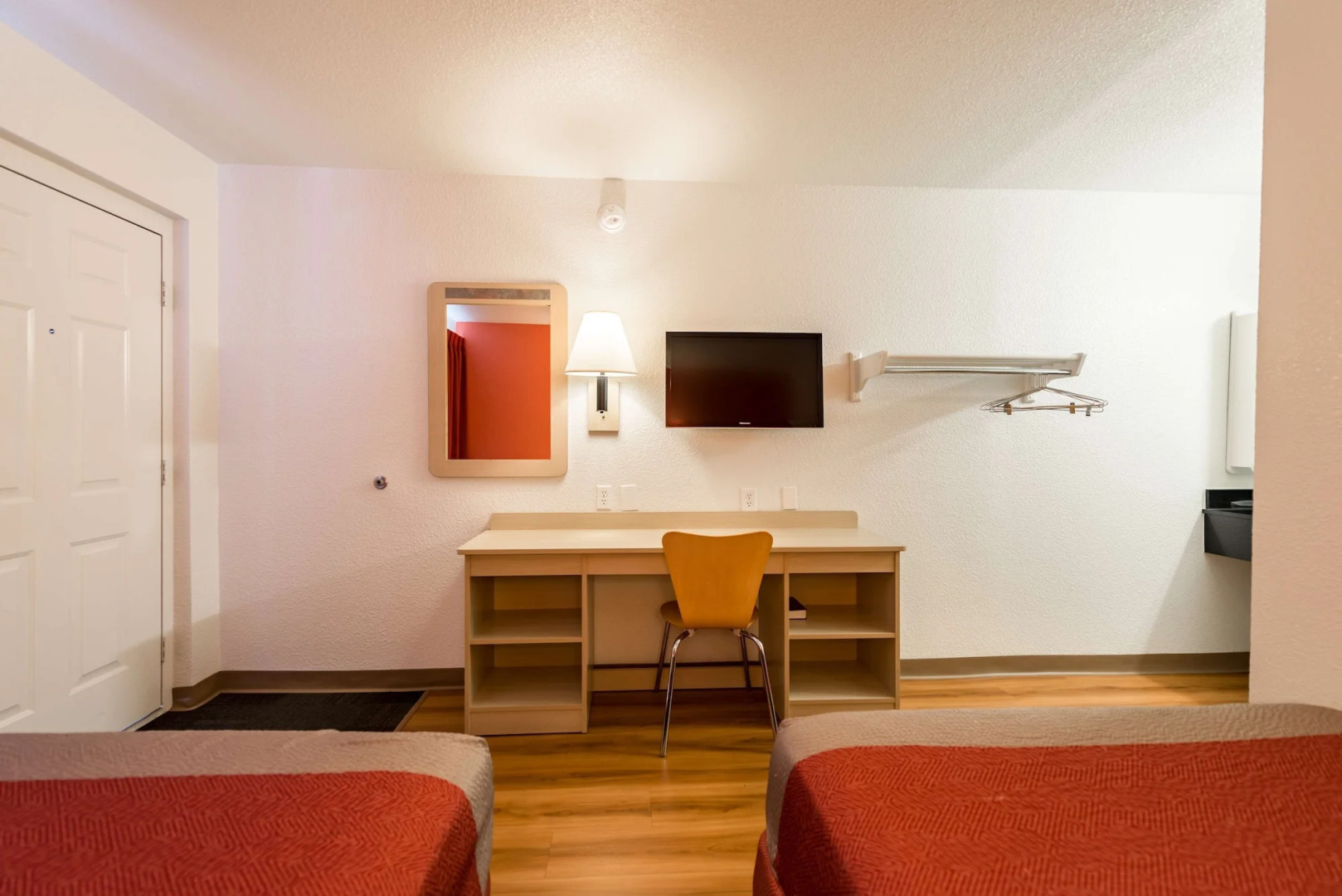 Motel 6 Reno - Virginia Plumb