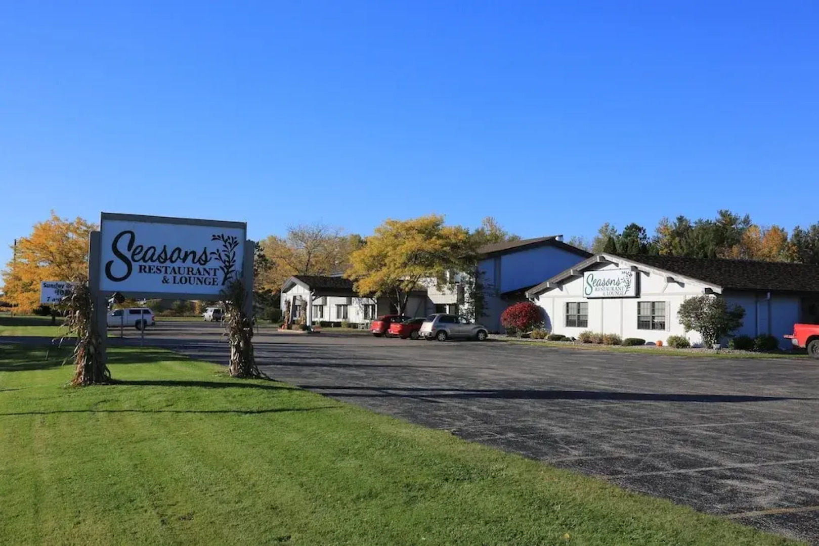 Shawano Four Seasons Hotel