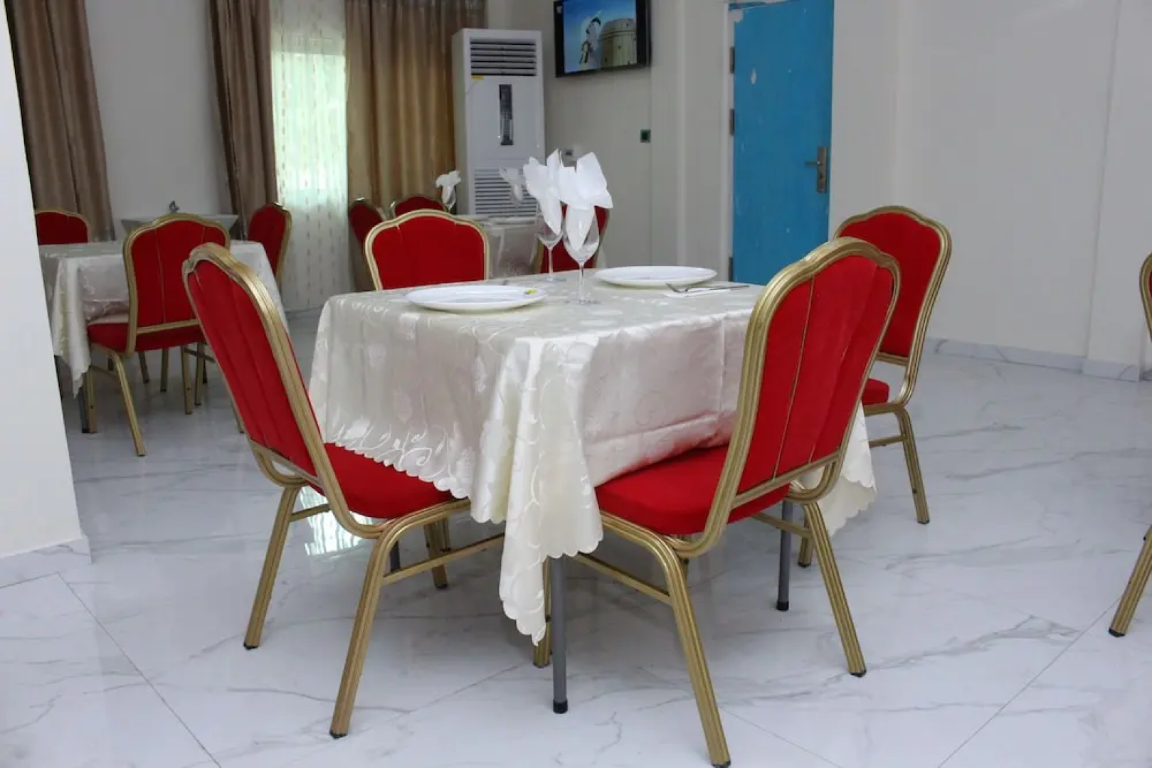 Paradisia Hotel