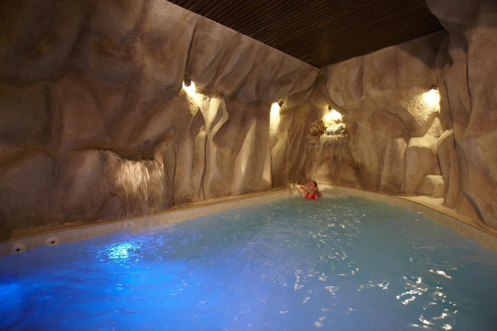 Anthemus Sea Beach Hotel & Spa