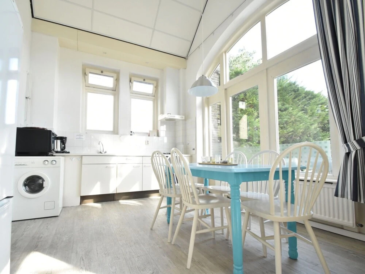 Quaint Holiday Home in Bergen aan Zee near Sea