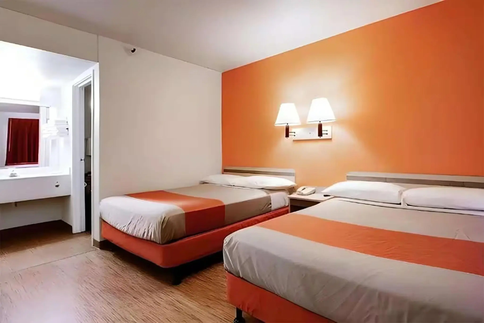 Super 8 by Wyndham Woods Cross/Salt Lake City North