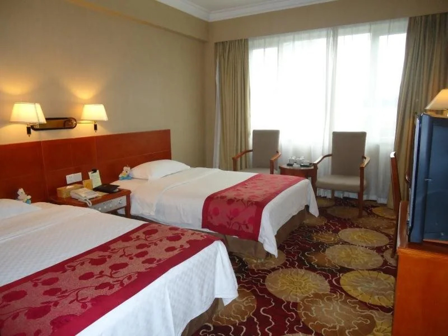 Golden Guangda Hotel