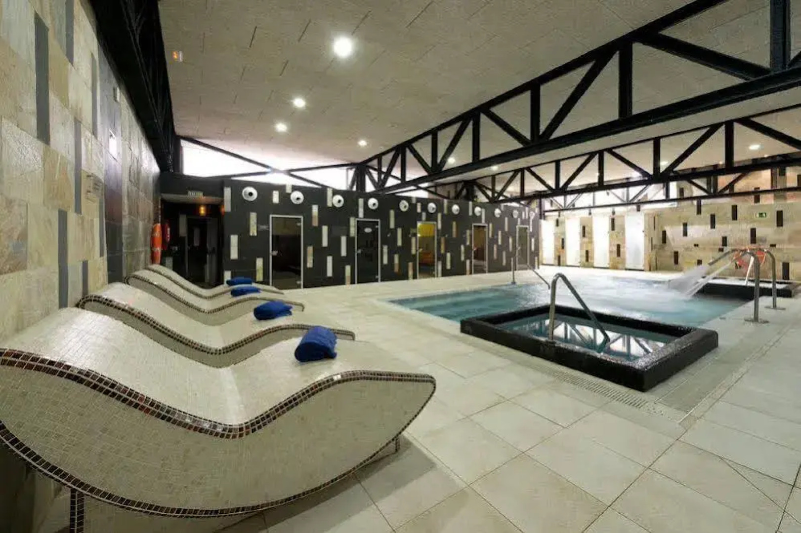 Geranios Suites & Spa