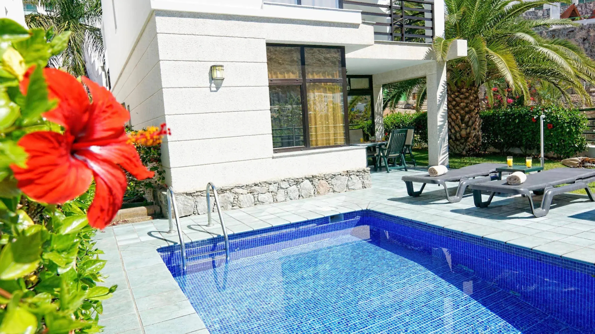 Sunshine Villas