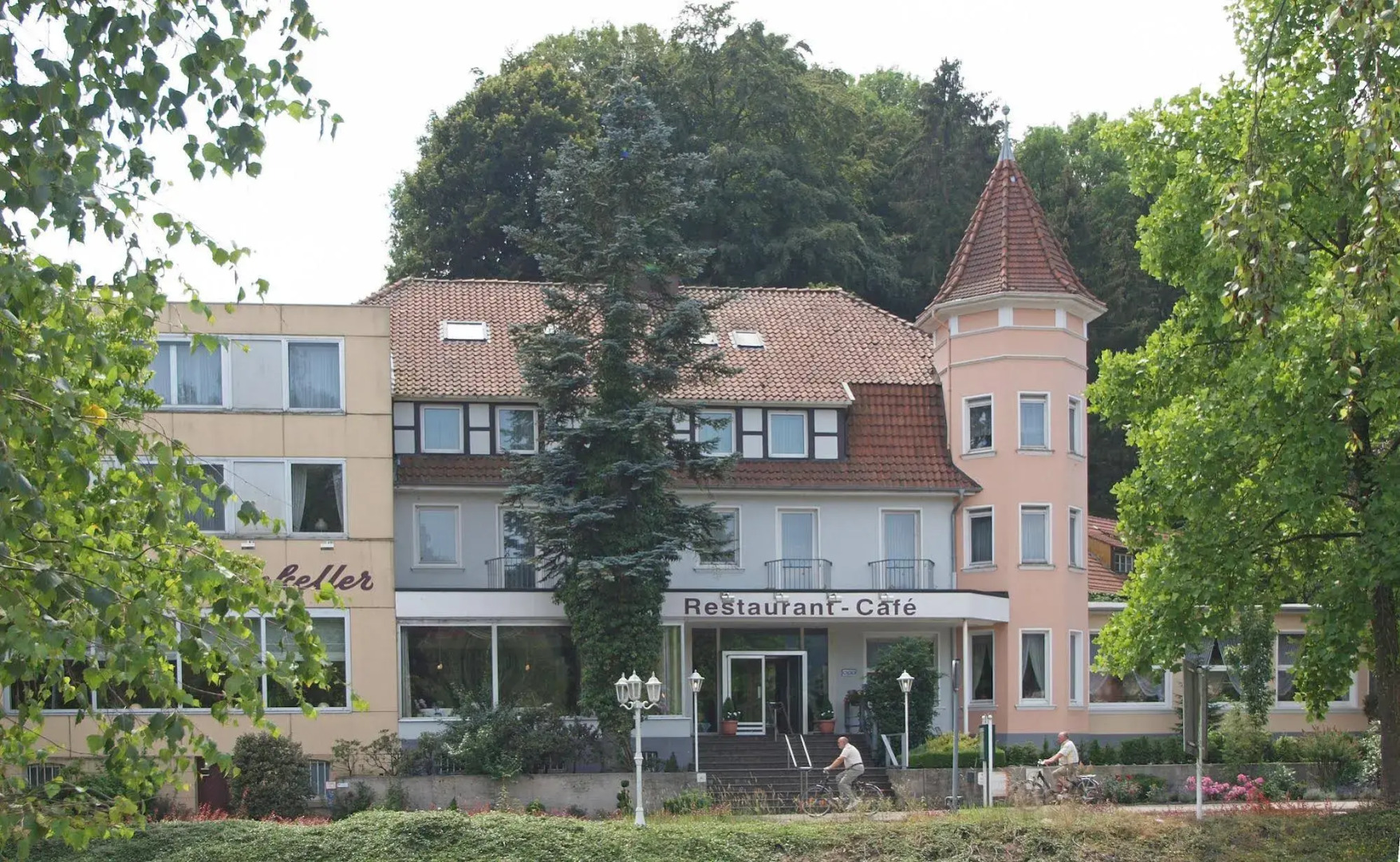 Waldhotel Felsenkeller