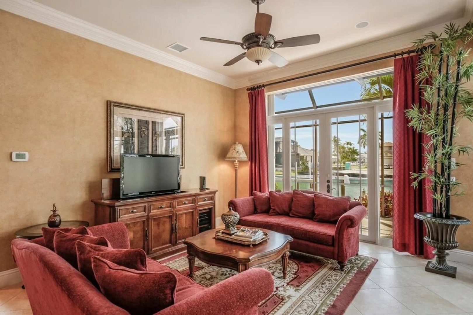 WIN1288 4 Bedroom Holiday Home by Marco Naples Vacation Homes