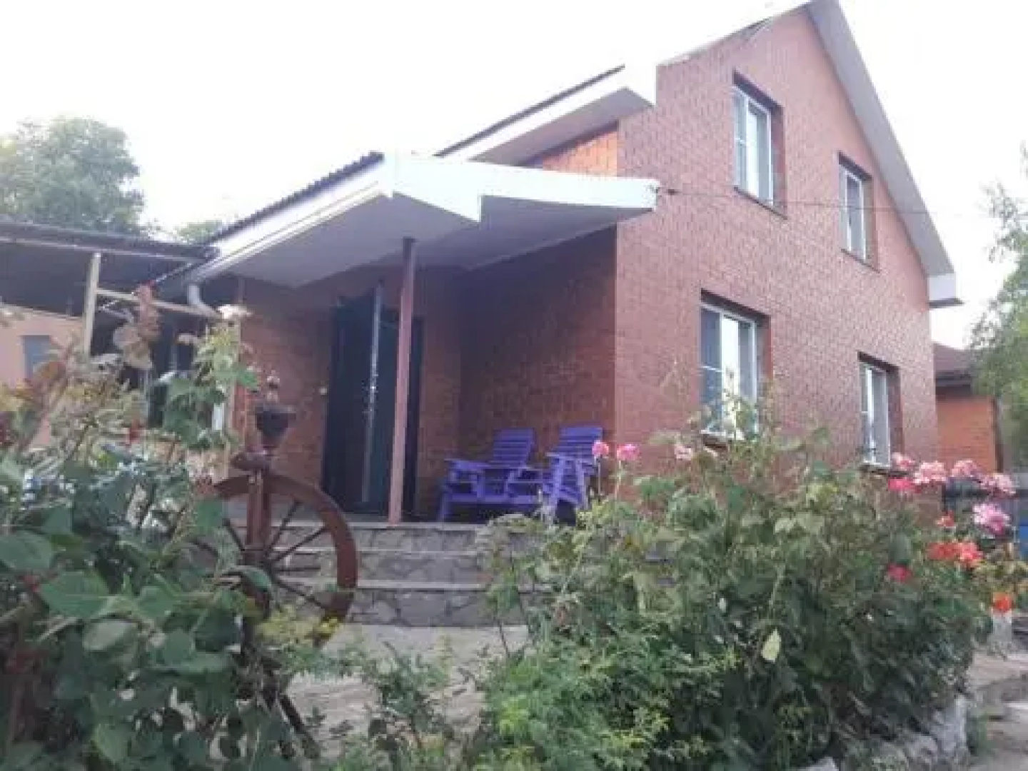 Guest house on Komsomolskaya 105