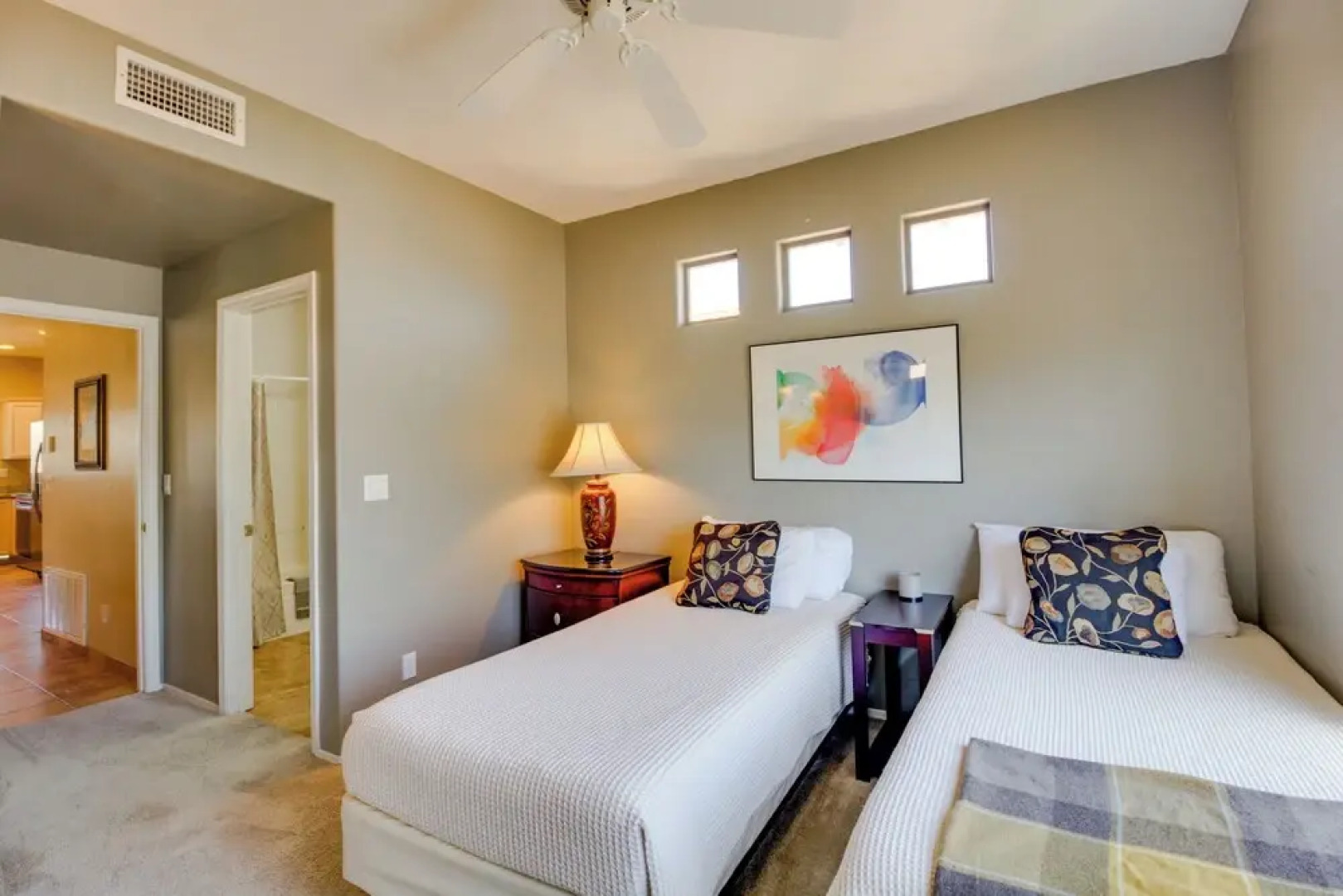 Oro Valley Condo w/ Community Pool: Near Hiking!