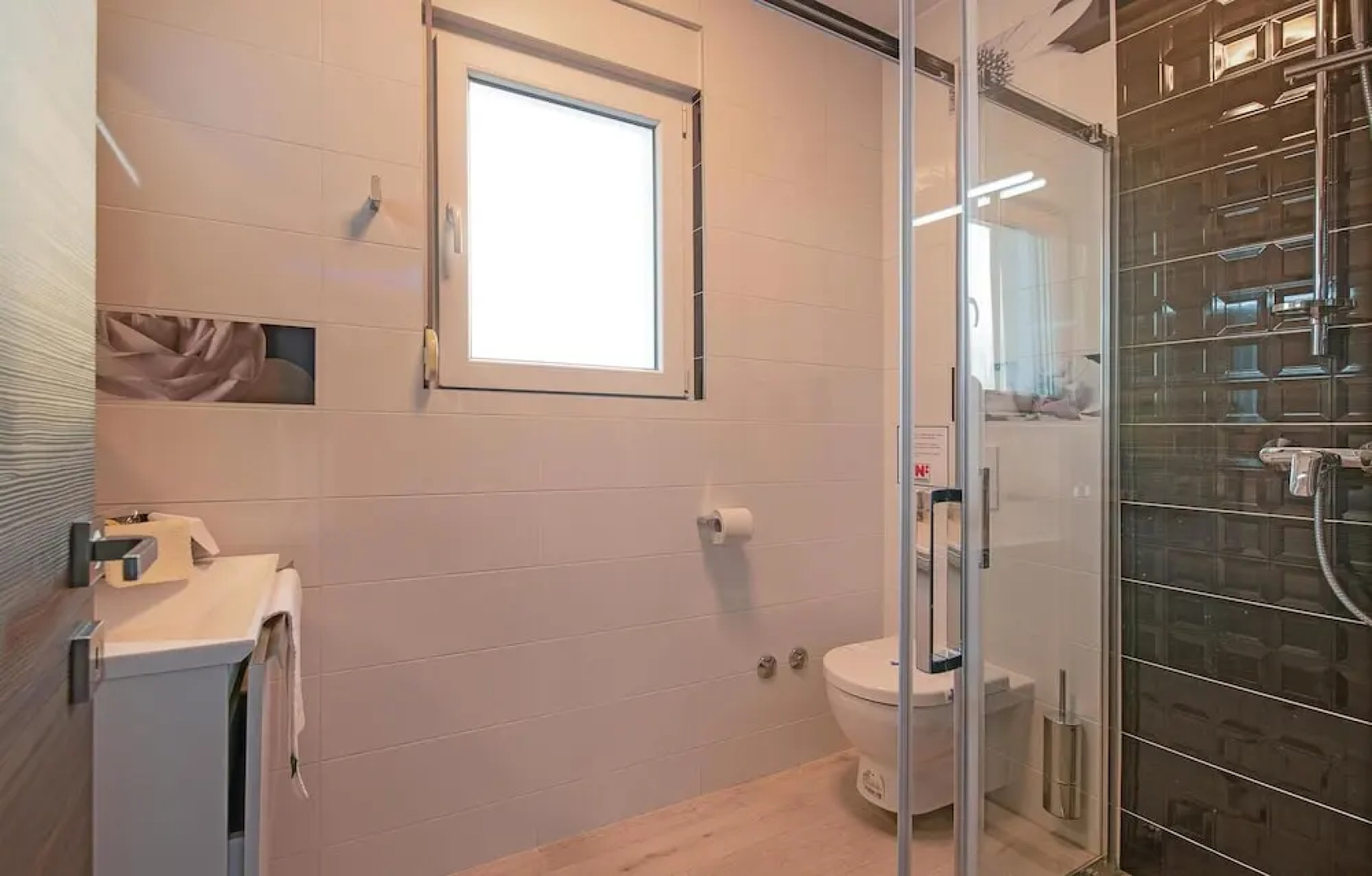 Awesome Home in Fazana With Wifi and 5 Bedrooms