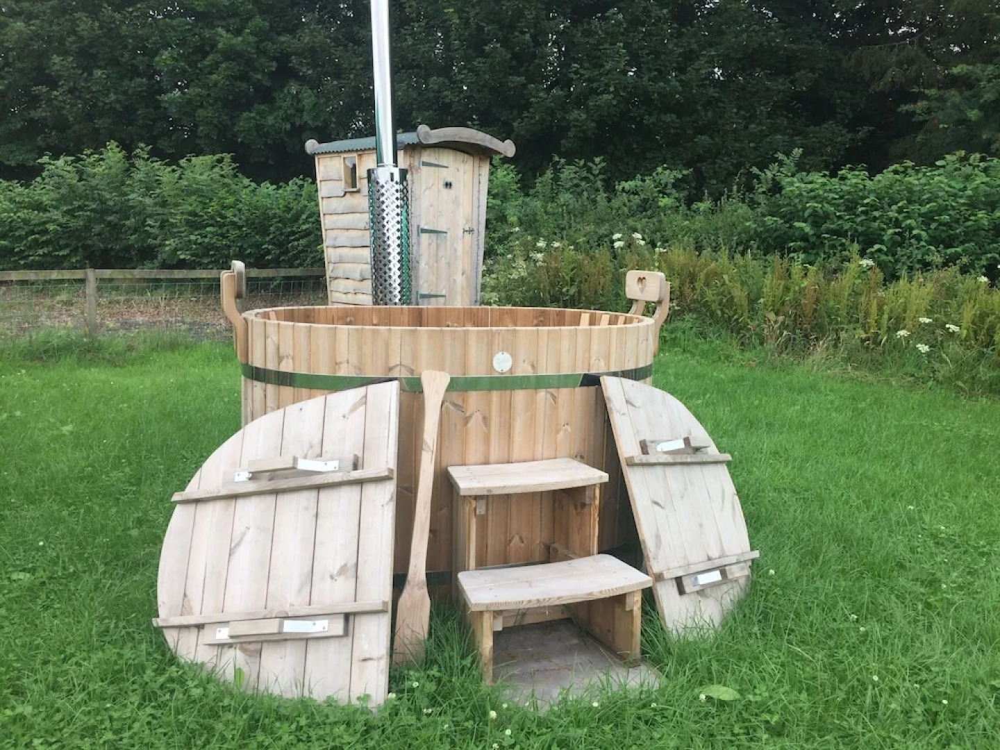 Beehive @ Westcote Glamping- Campsite