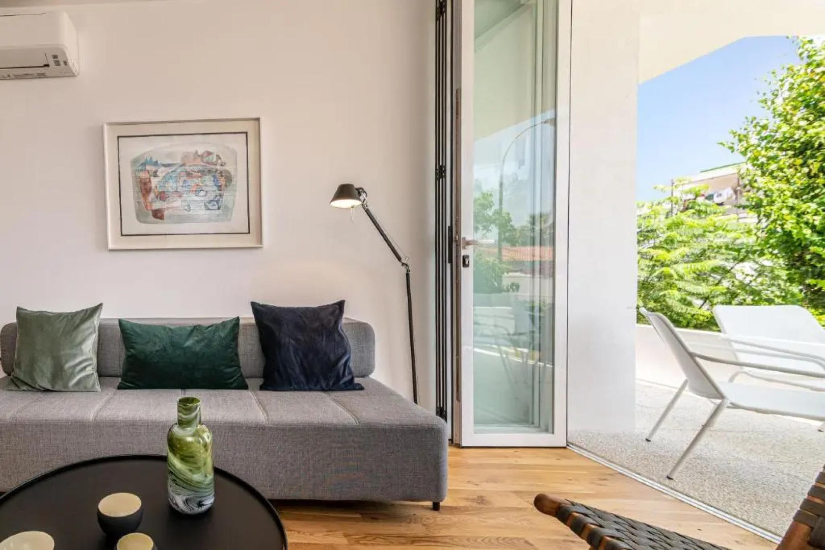 N&A Bellasombra 2BDR Recently Renovated Apt