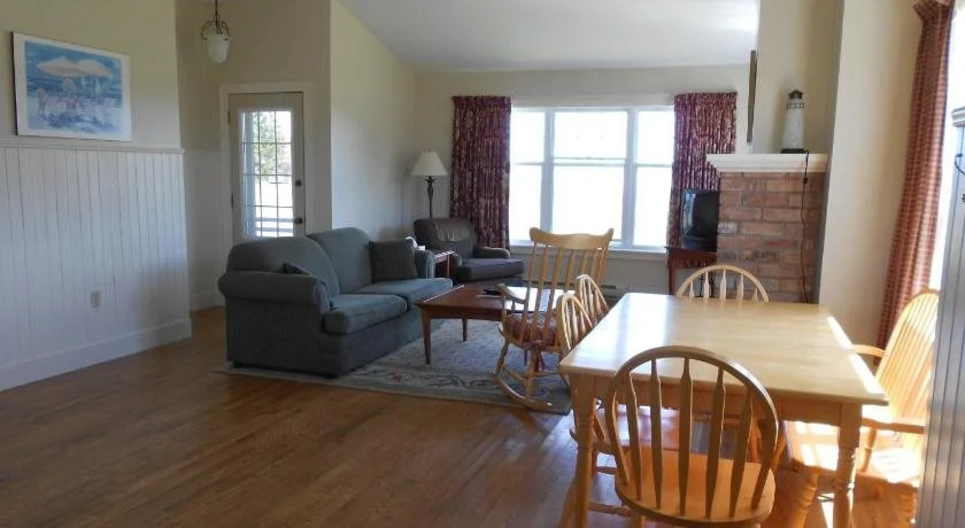 Shaw's Hotel & Cottages